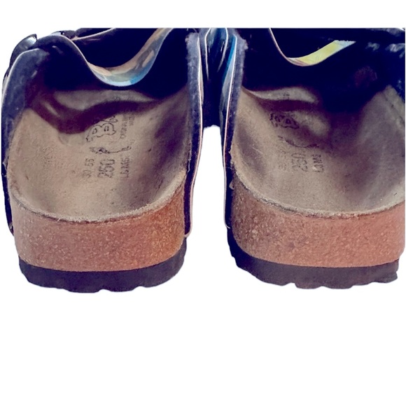 Birkenstock Original size 8, but fits a foot size 8 1/2. Like new. - Picture 5 of 6